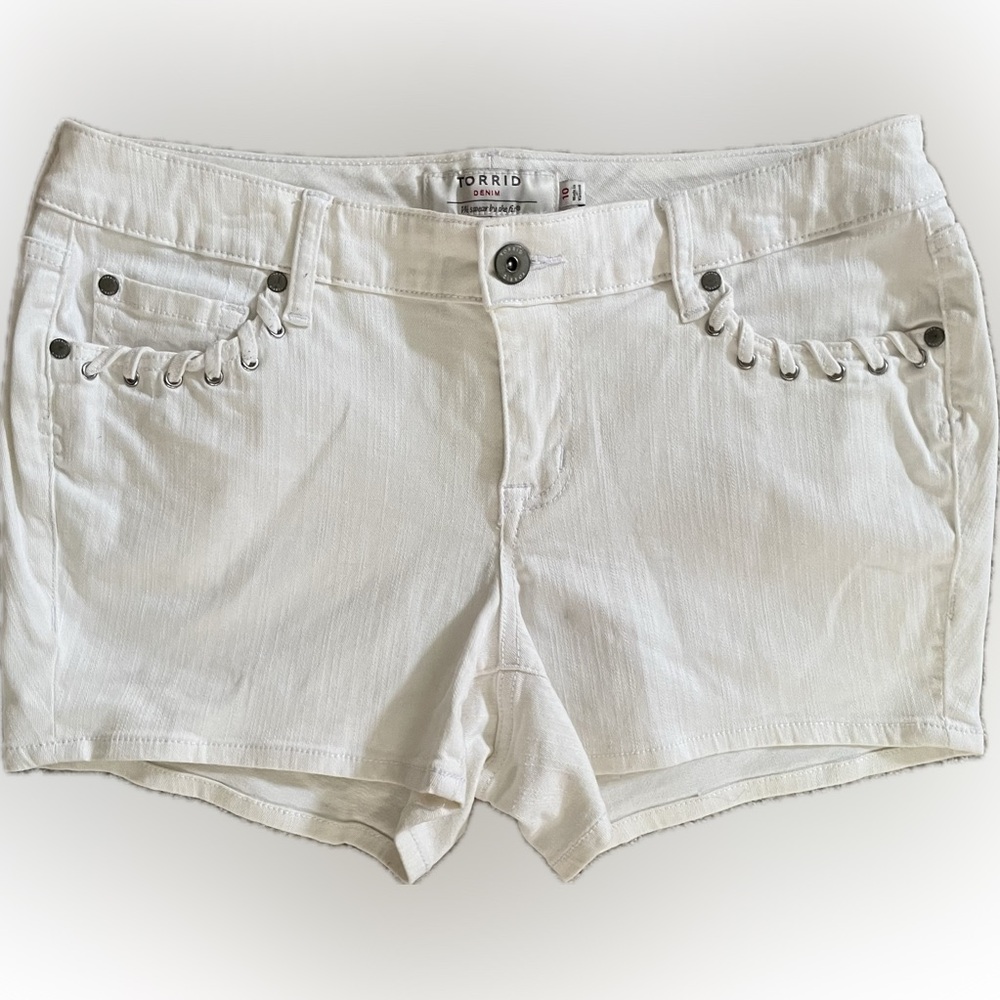 Torrid Women's Off-White Jean Shorts